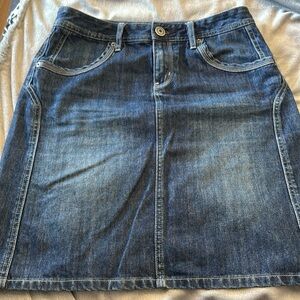 Super cute denim skirt